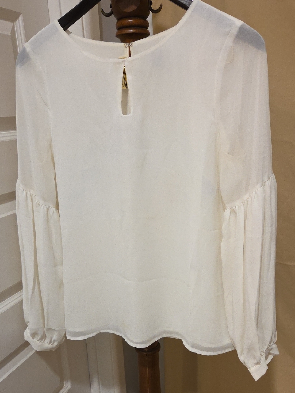 Express Cream Long-Sleeve Keyhole Blouse with Gold Accent